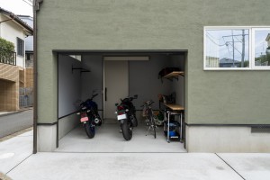 新実例「寒さと暗さを解消。快適に暮らせるバイクガレージのある家」を公開しました