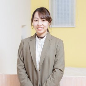 山科 理栄